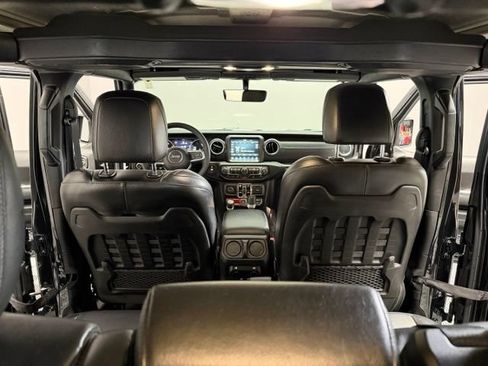 Used 2022 Jeep Wrangler Unlimited Rubicon 4xe w/ Cold Weather Group AWD/4WD image 30