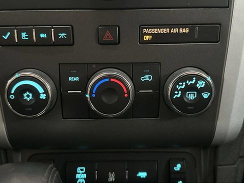 Used 2012 Chevrolet Traverse LT w/ All-Star Edition AWD/4WD image 35