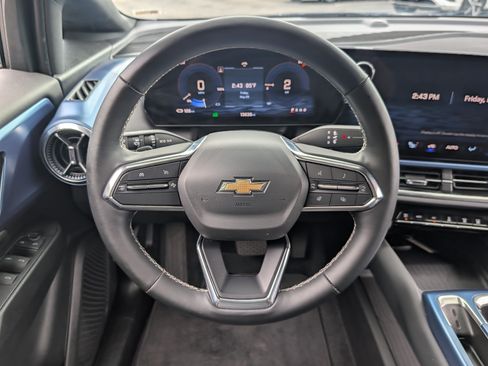 Used 2024 Chevrolet Equinox EV LT FWD image 23