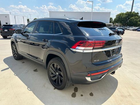 Used 2022 Volkswagen Atlas Cross Sport SE AWD/4WD image 5