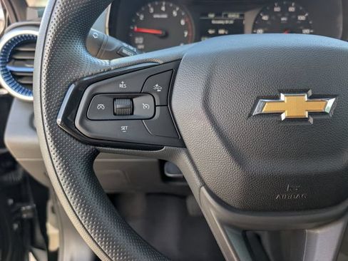 Used 2024 Chevrolet Trax LS w/ LS Convenience Package FWD image 13