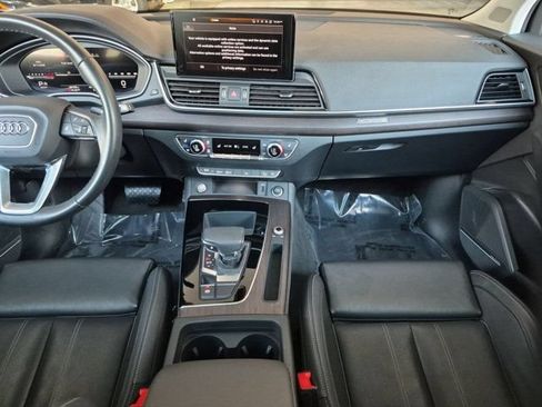 Used 2023 Audi Q5 2.0T Premium Plus w/ Premium Plus Package AWD/4WD image 13