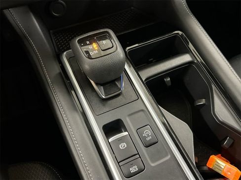 Used 2022 Nissan Pathfinder S w/ Cargo Package image 16