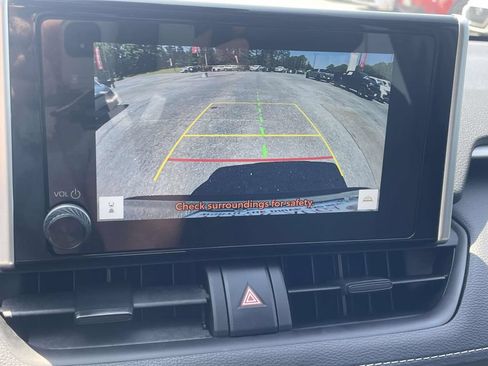 Used 2025 Toyota RAV4 XLE w/ Convenience Package FWD image 17