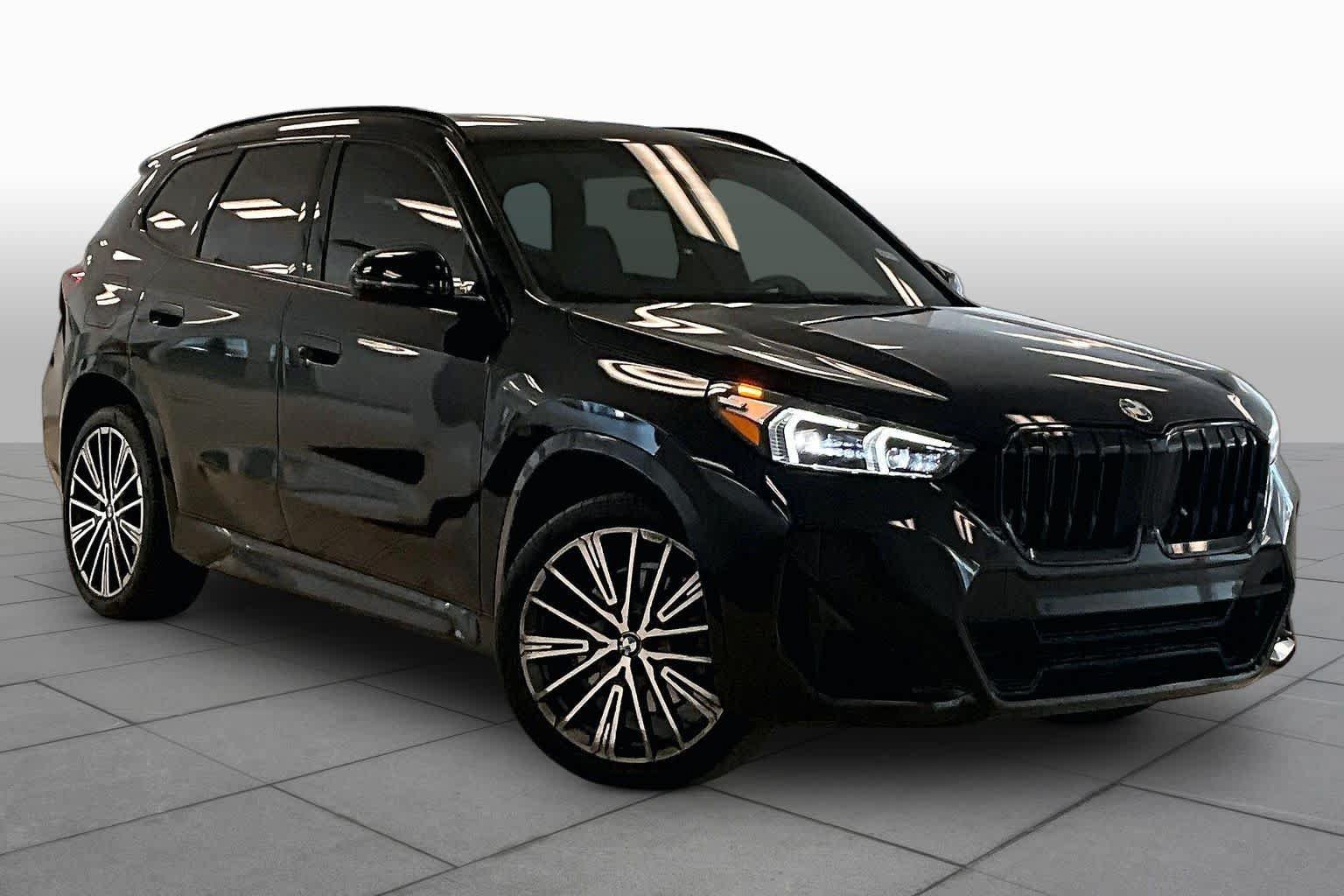 Used 2023 BMW X1 xDrive28i w/ Premium Package AWD/4WD image 2