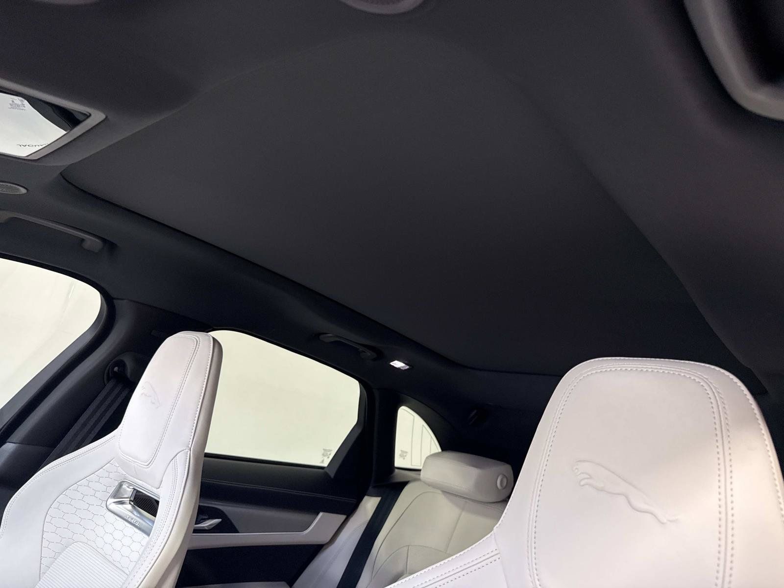 New 2026 Jaguar F-PACE R-Dynamic S AWD/4WD image 21