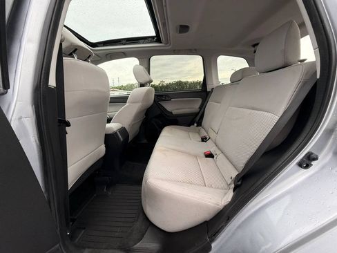 Used 2017 Subaru Forester 2.5i Premium w/ All-Weather Package AWD/4WD image 8
