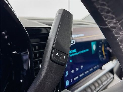 Used 2025 Chevrolet Silverado 1500 LT image 18