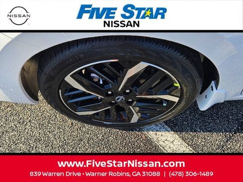 Used 2025 Nissan Versa SR w/ Trunk Package FWD image 18
