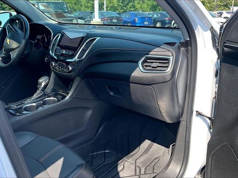 Used 2023 Chevrolet Equinox Premier AWD/4WD image 16