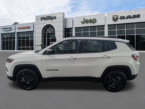 New 2026 Jeep Compass Latitude image 6