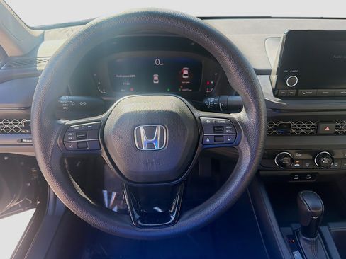 Used 2023 Honda Accord LX image 10