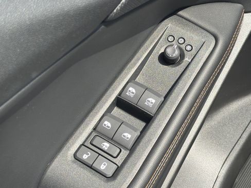 Used 2026 Jeep Cherokee Limited AWD/4WD image 19
