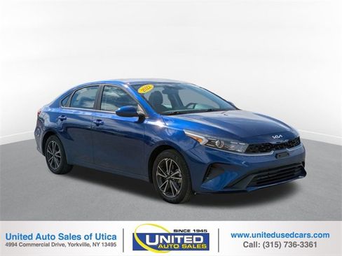 Used 2022 Kia Forte LXS image 1