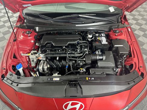 Used 2024 Hyundai Elantra SEL FWD image 34