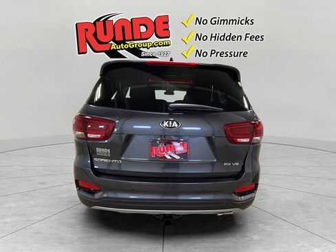Used 2019 Kia Sorento EX image 4