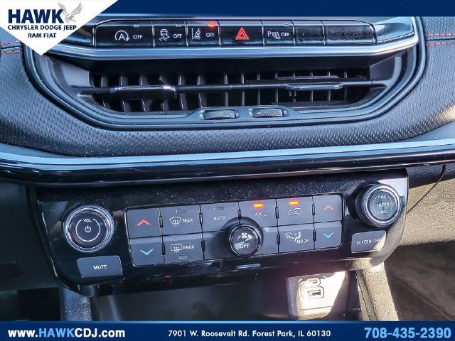 Used 2025 Jeep Compass Trailhawk AWD/4WD image 18