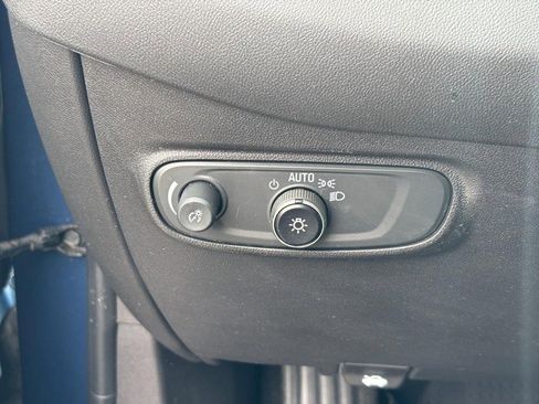 Certified 2024 Chevrolet Equinox LT w/ LPO, Floor Liner Package image 18