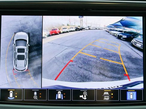 Used 2022 Buick Enclave Avenir w/ Avenir Technology Package AWD/4WD image 4