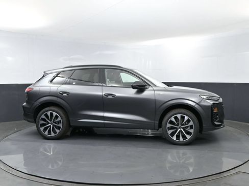New 2026 Audi Q3 quattro 2.0T AWD/4WD image 4