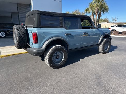 Used 2022 Ford Bronco Black Diamond image 4