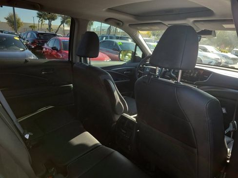 Certified 2022 Honda Pilot Special Edition image 11