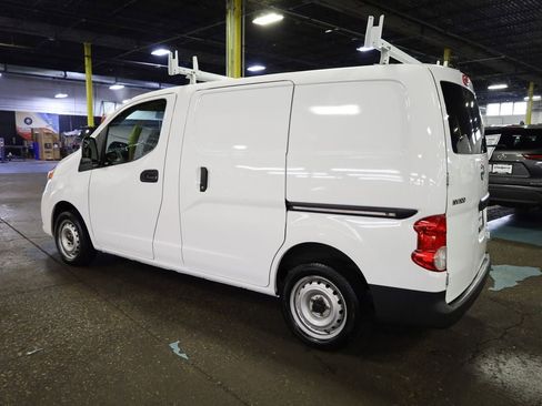 Used 2021 Nissan NV200 S w/ Back Door Glass Package image 4