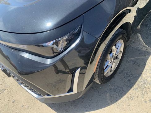 Used 2024 Kia Soul LX w/ Option Group 015 FWD image 2
