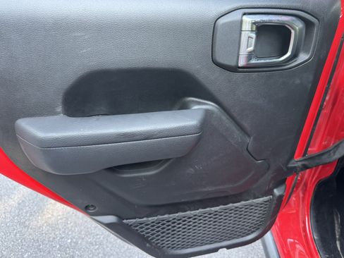 Used 2025 Jeep Wrangler Unlimited Sport S 4xe AWD/4WD image 20