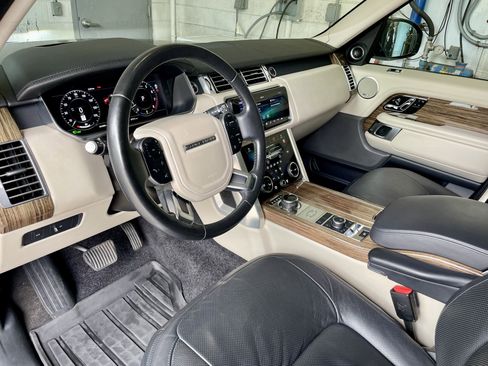 Used 2019 Land Rover Range Rover Long Wheelbase Supercharged AWD/4WD image 13