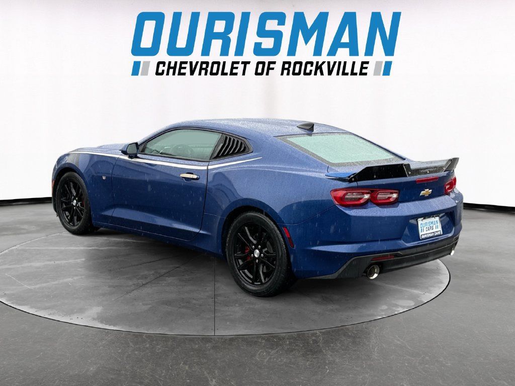 Used 2020 Chevrolet Camaro LS RWD image 4
