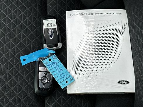 Used 2025 Ford Escape Active image 27