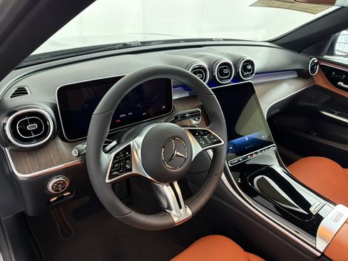 Used 2026 Mercedes-Benz C 300 4MATIC Sedan image 4
