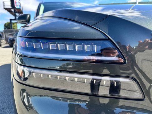 Used 2025 Genesis GV80 2.5T Standard AWD/4WD image 9