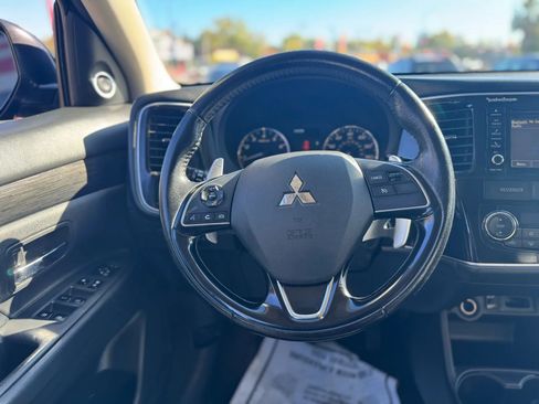 Used 2016 Mitsubishi Outlander GT image 10