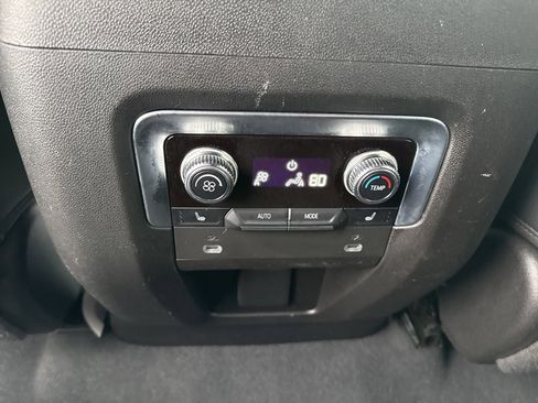 Certified 2022 GMC Yukon Denali w/ Denali Premium Package image 23