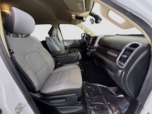 Used 2019 RAM 1500 Big Horn image 29