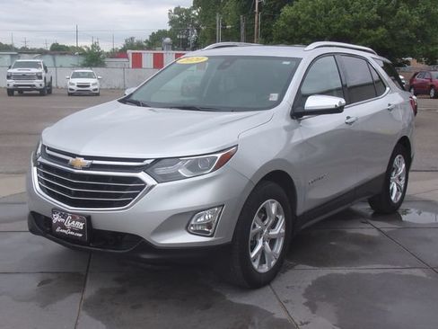 Used 2020 Chevrolet Equinox Premier AWD/4WD image 18