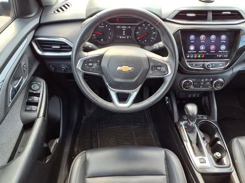 Used 2021 Chevrolet TrailBlazer LT w/ Premium Seating Package AWD/4WD image 12