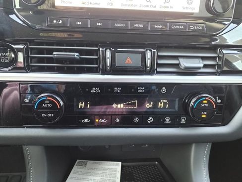 Certified 2025 Nissan Pathfinder SL AWD/4WD image 14
