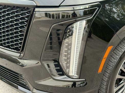 Certified 2025 Cadillac Escalade ESV Sport Platinum AWD/4WD image 11