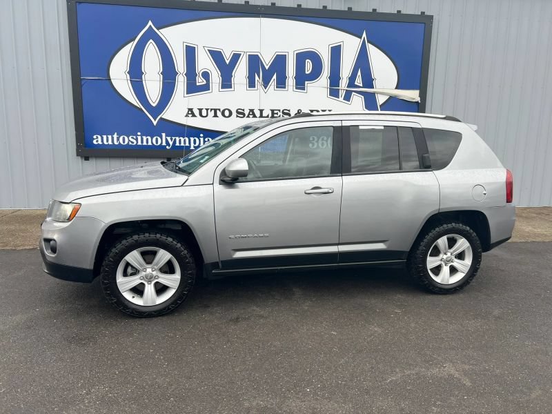 Used 2014 Jeep Compass Latitude AWD/4WD image 1