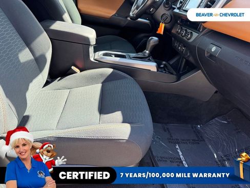 Used 2018 Toyota Tacoma SR5 image 29