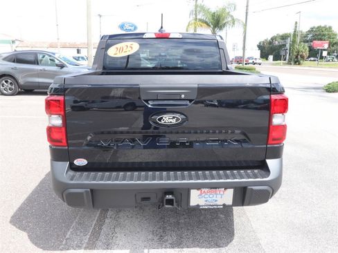 New 2025 Ford Maverick XLT w/ Black Appearance Package image 13