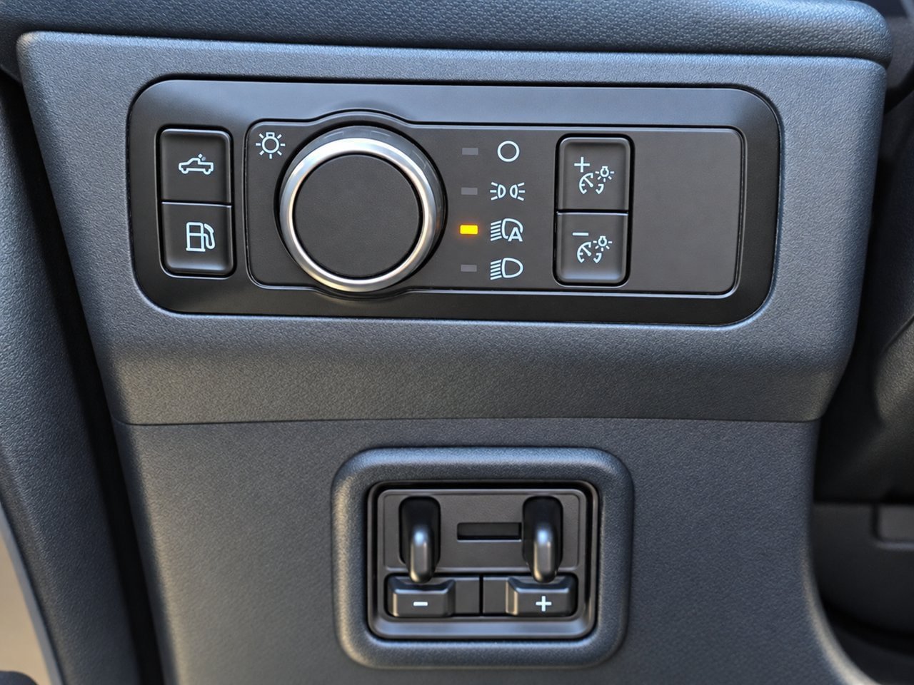 Used 2025 Ford Maverick XLT w/ Equipment Group 301A AWD/4WD image 24