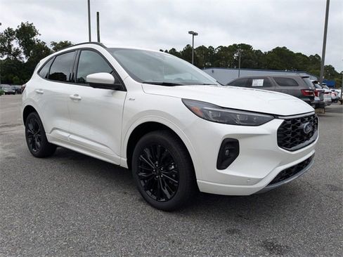 Used 2024 Ford Escape ST-Line Elite image 2