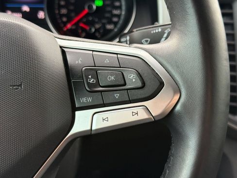 Used 2020 Volkswagen Atlas Cross Sport SE FWD image 30