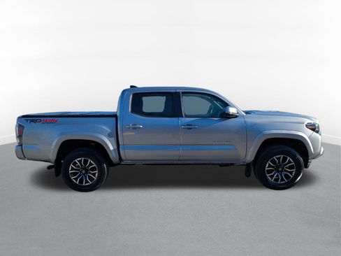 Used 2023 Toyota Tacoma TRD Sport image 2