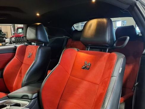 Used 2022 Dodge Challenger R/T Scat Pack w/ Shaker Package image 19