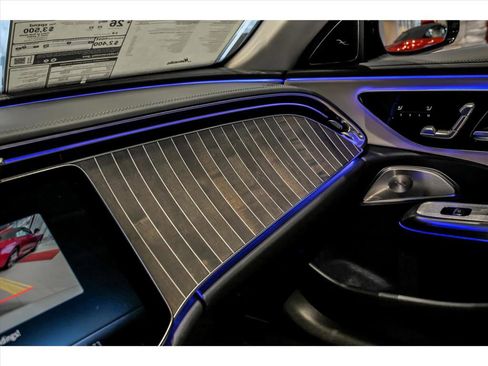 New 2026 Mercedes-Benz E 450 4MATIC Sedan image 17